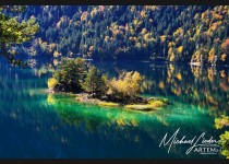 Herbststimmung Insel im Eibsee